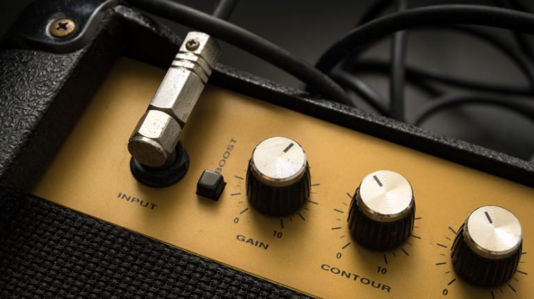 Micrófonos y Amplificadores