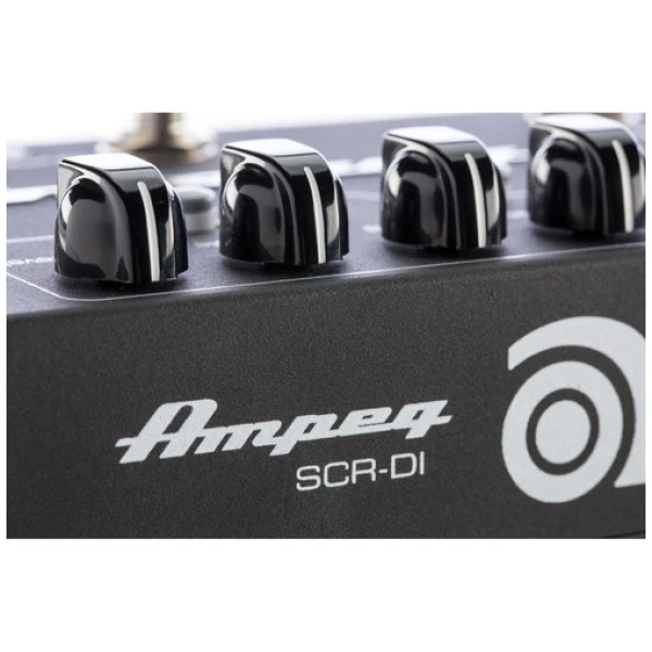 Preamplificador Con Overdrive P/ Bajo Ampeg Scrambler Scr Di