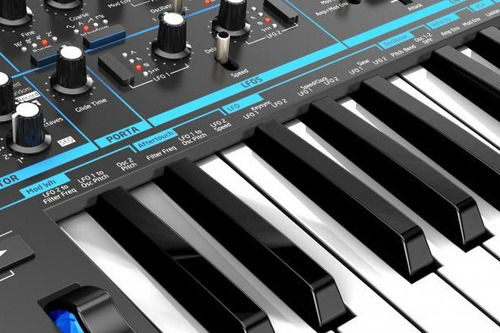 Sintetizador Analógico Novation Bass Station Ii 25 Teclas